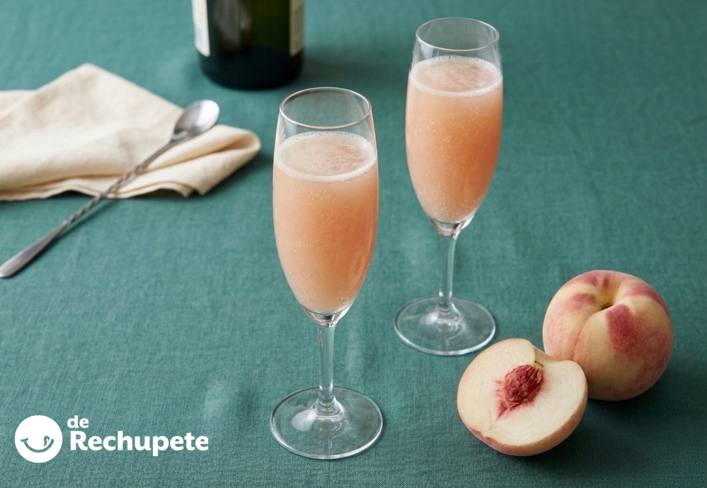 Cóctel Bellini: receta veneciana con melocotón y prosecco